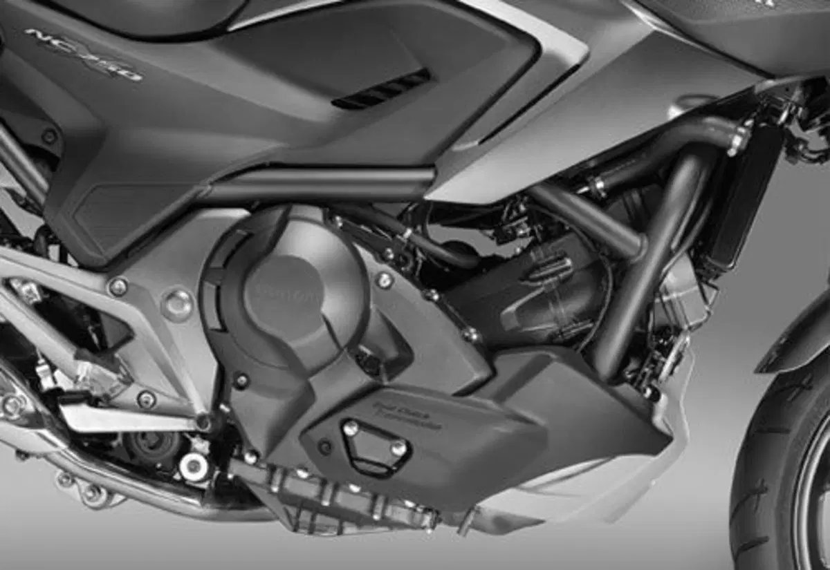 Honda NC 750 X NC 750 X DCT ABS (2014 - 15) (14)