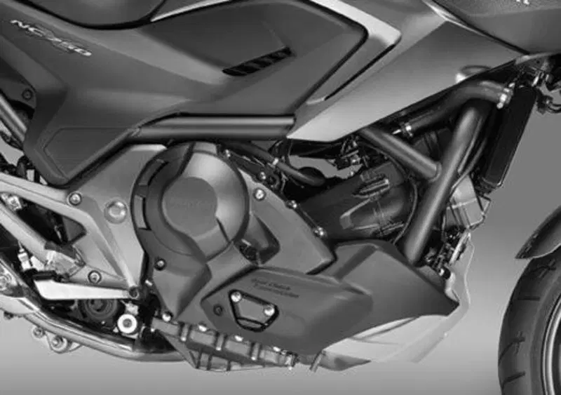 Honda NC 750 X NC 750 X DCT ABS (2014 - 15) (14)