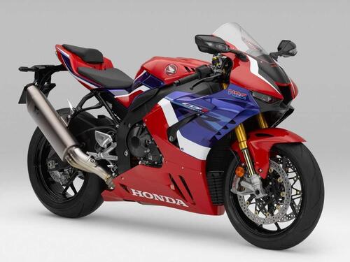 Honda CBR1000RR-R Fireblade, spunta un'ipotesi modello 2024 (2)