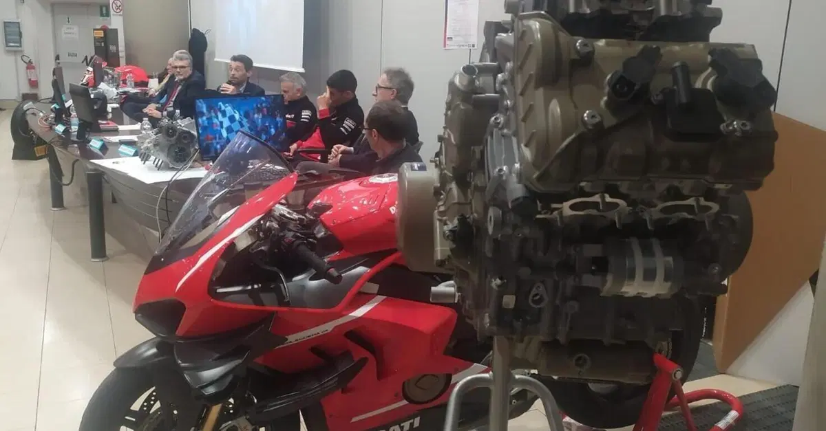 Ducati, Pirelli e l'Universit&agrave; di Catania insieme per un ponte tra Ateneo e Industria