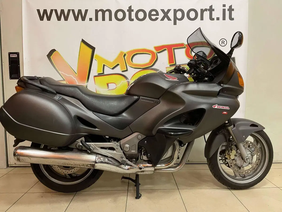 Honda Deauville 650 (1998 - 01)