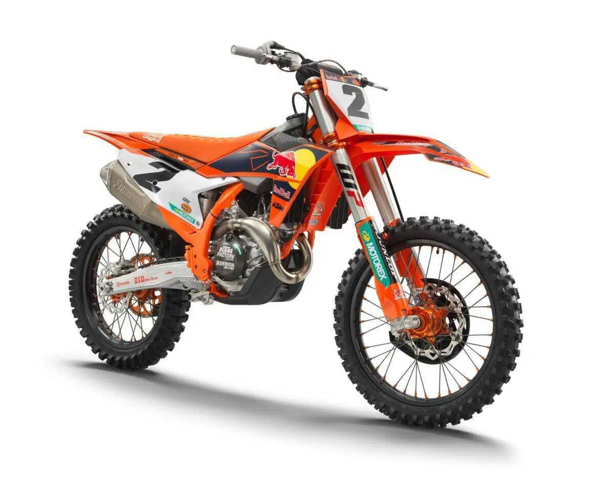 KTM annuncia la 450 SX-F Factory Edition 2023 (3)
