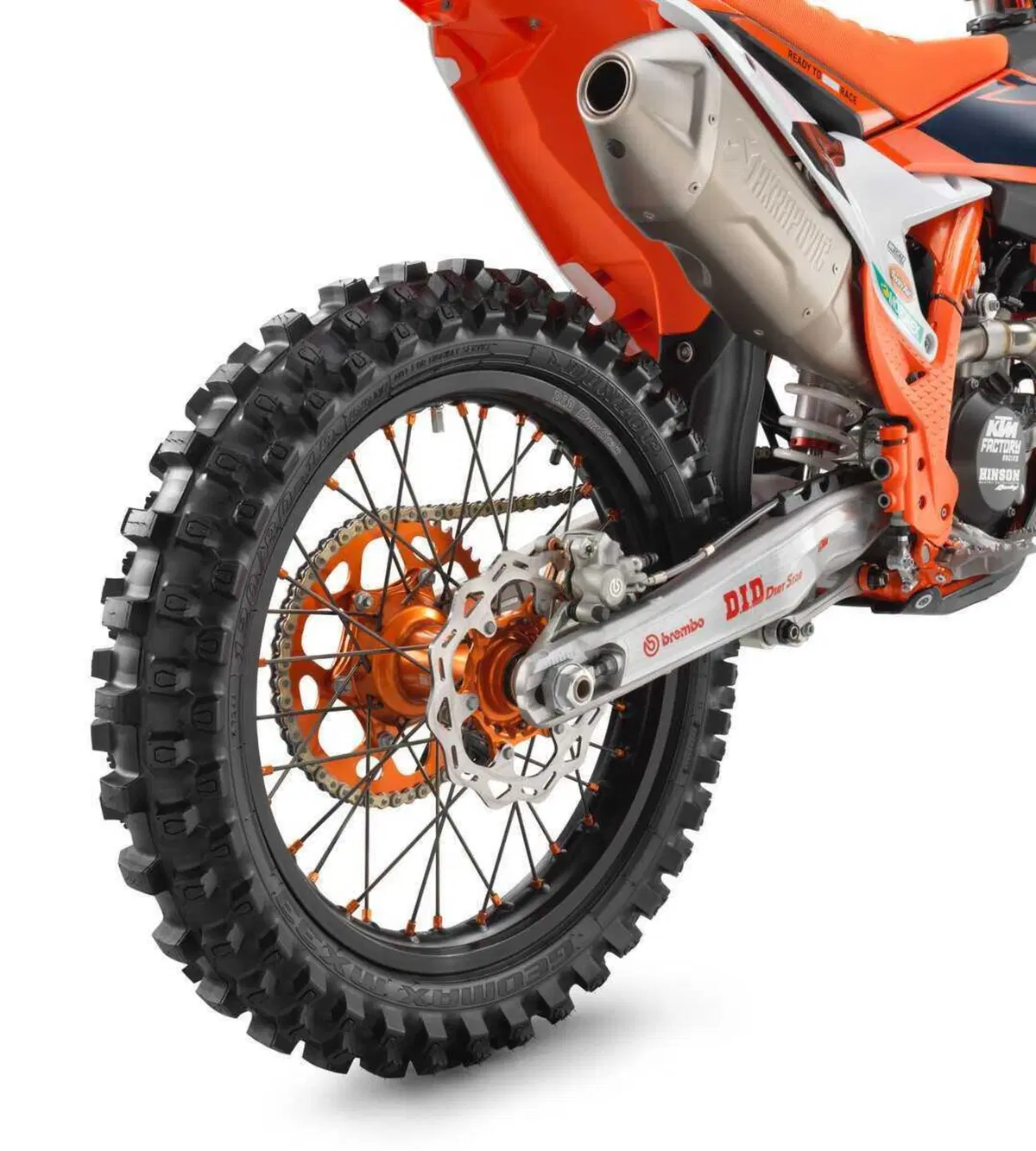 KTM annuncia la 450 SX-F Factory Edition 2023