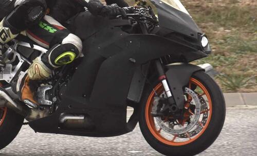 KTM RC 990: si prepara il ritorno della super sportiva [Foto Spia] (3)