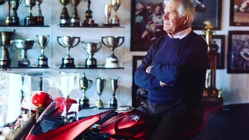 Un prezioso scrigno dei ricordi che si apre: &egrave; il canale Instagram di Giacomo Agostini