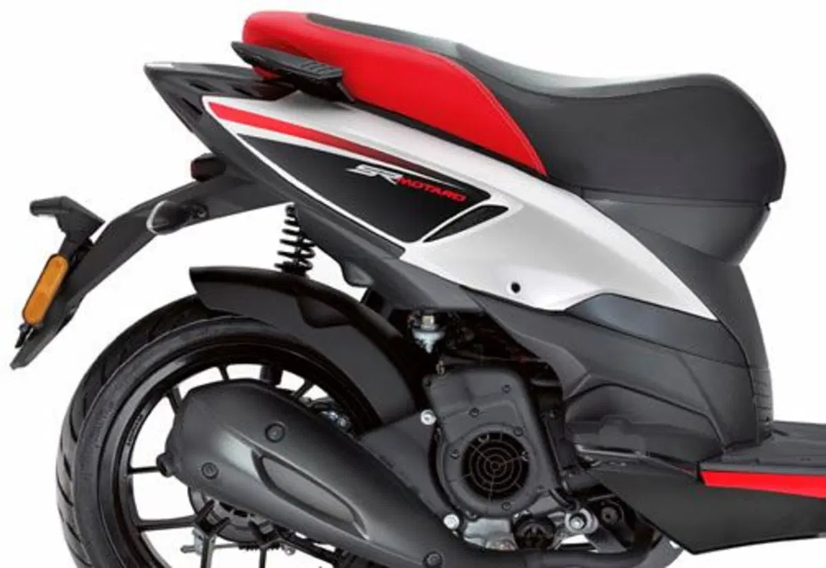 Aprilia SR 50 SR 50 Motard (2012 - 17) (4)