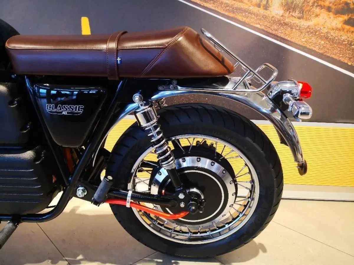 RGNT Motorcycles No.1 Classic SEL (2023 - 24) (9)