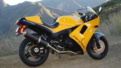 Triumph Daytona Super III