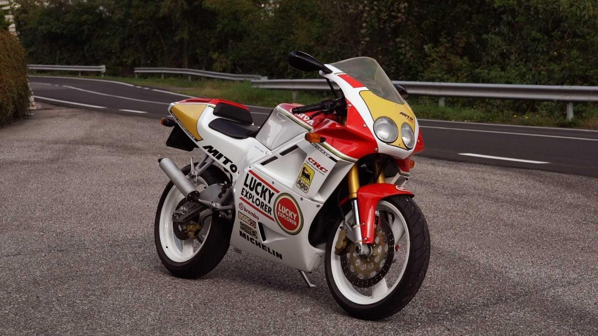 Kit Tubi Freno Accossato Per Moto Cagiva Mito 125: 2 Tubi Neri Layout S, Alta Qualità!