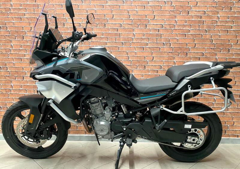 Vendo CFMOTO 800MT Sport (2022 - 24) nuova a Livorno (codice 9085638) 