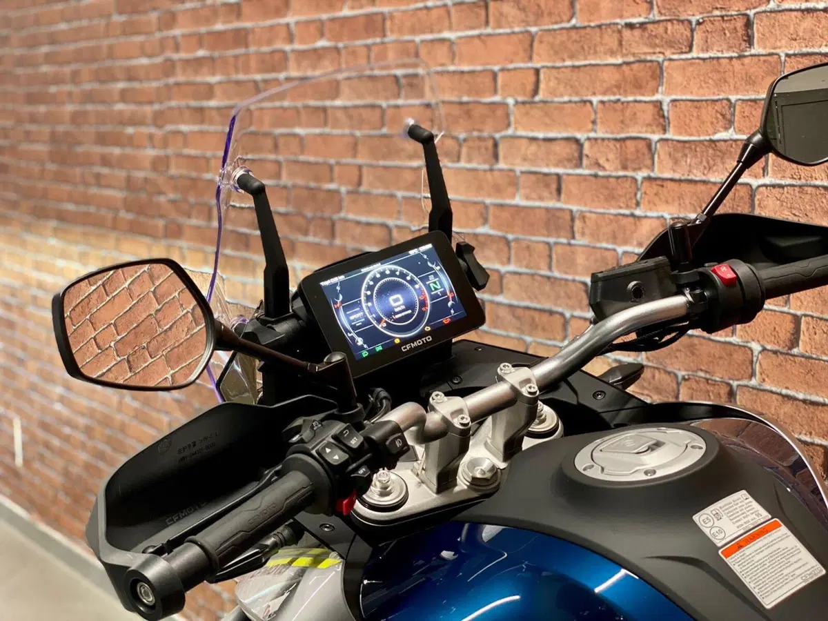 CFMOTO 800MT Touring (2022 - 26) (2)