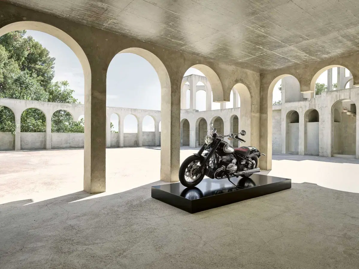 Nuove R nineT 100 Years e R18 100 Years: per i cento anni del boxer BMW (31)