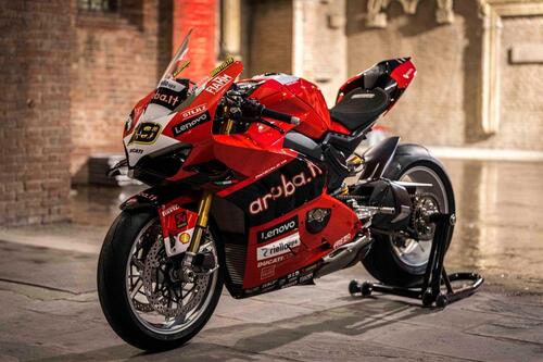 Ecco le speciali Ducati Panigale V4 per i mondiali di Bagnaia e Bautista (4)