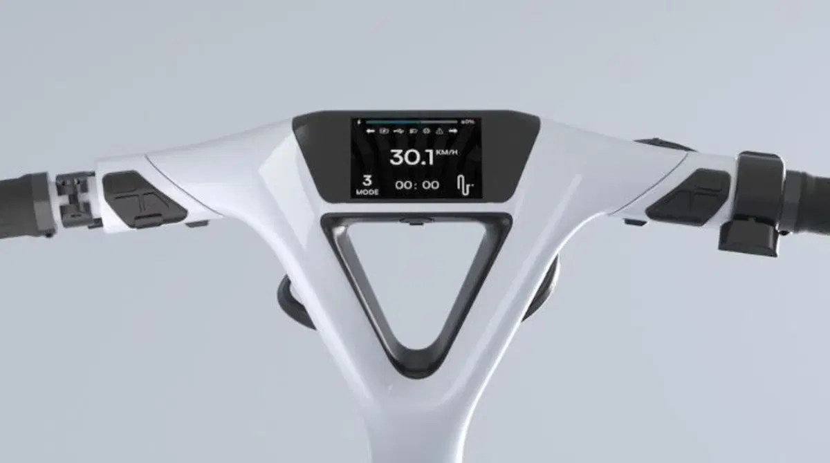 McLaren ed il suo nuovo monopattino da 40 km/h (3)