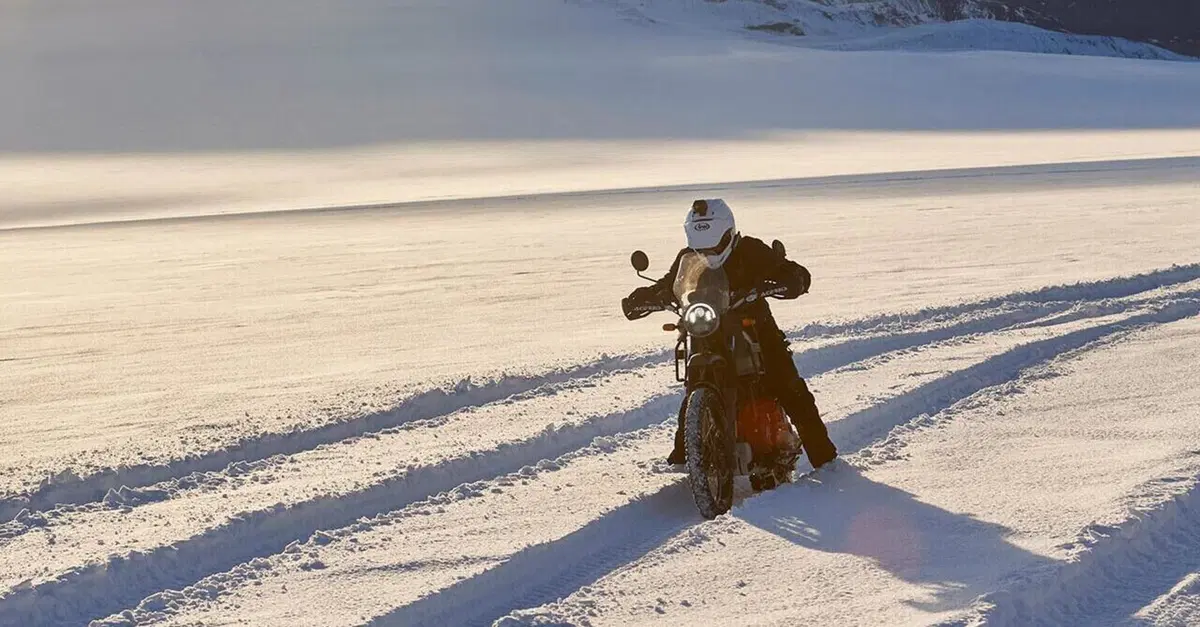C'&egrave; chi &egrave; andato al Polo Sud in moto: Royal Enfield 90&deg; South - Quest for the Pole