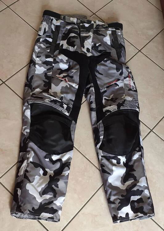 Pantaloni in cordura color camo/mimetici taglia M/ MBS