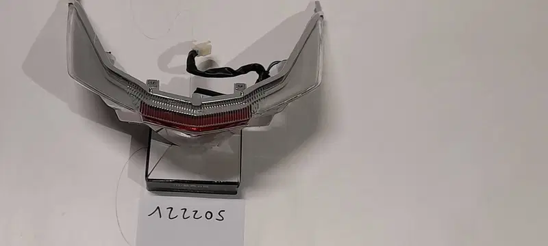 Fanale posteriore usato per sym jet 14 125/200 (2)