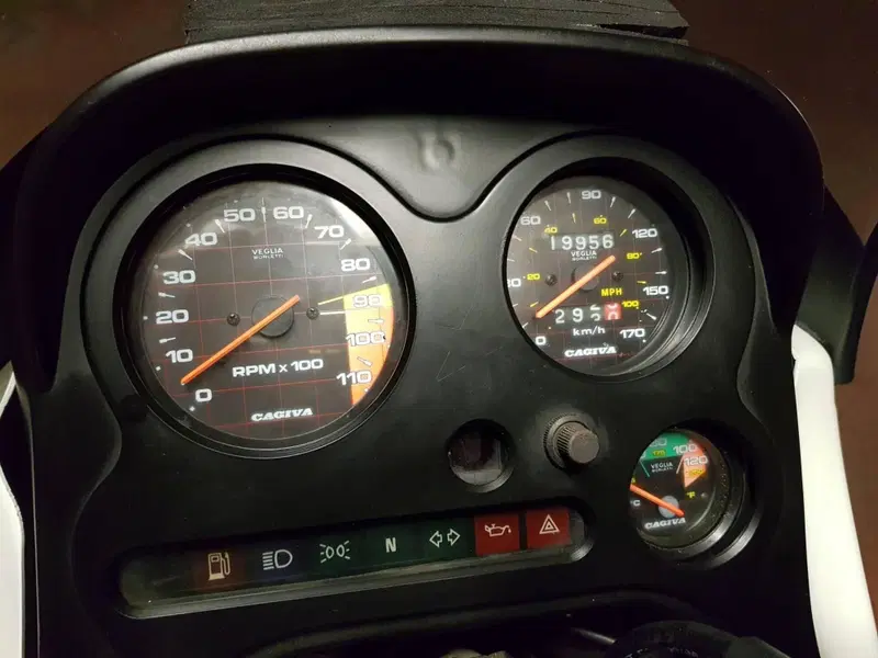 Cagiva Aletta oro S2 (7)