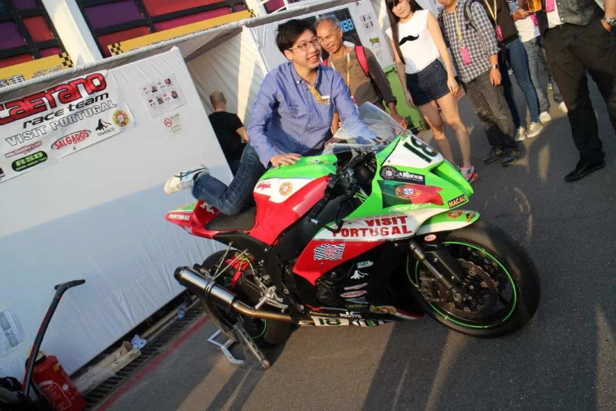 GP di Macao, Poker per Easton (3)