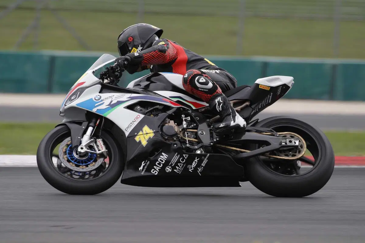 TEST BMW M1000RR Pistard: la regina del National Trophy 2022 (31)