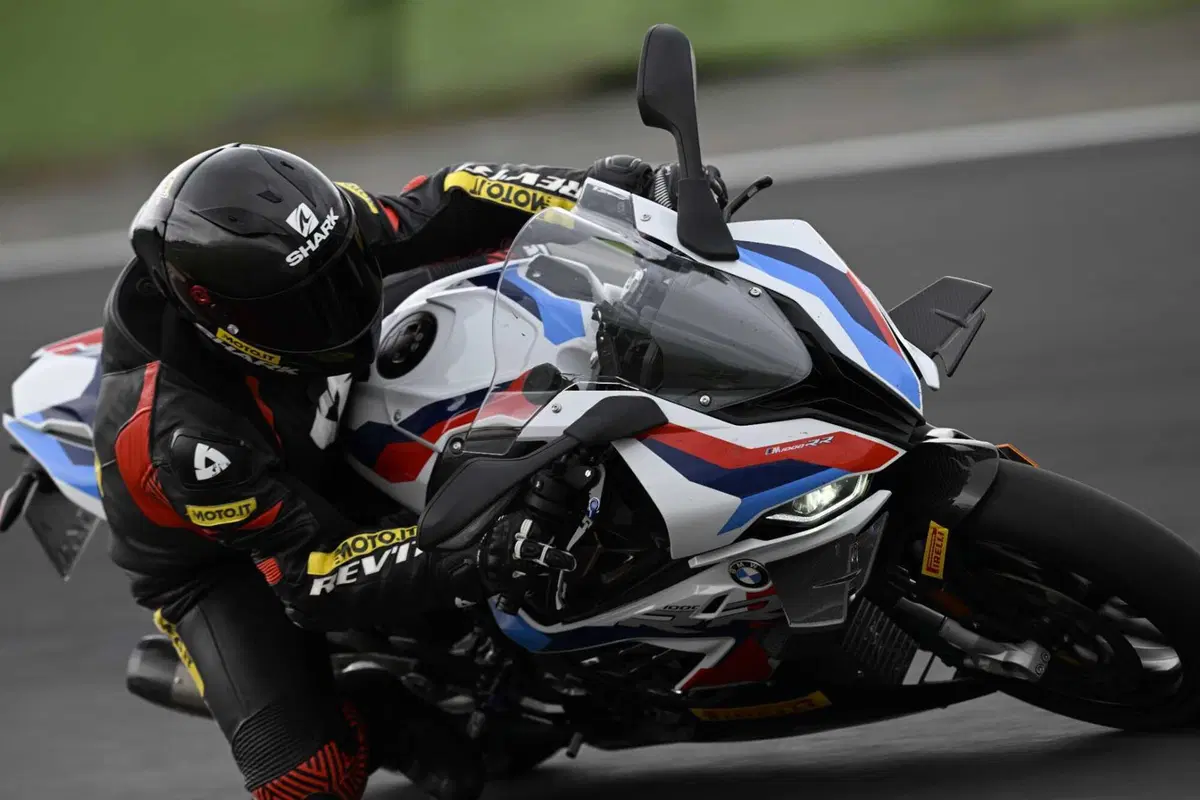 TEST BMW M1000RR Pistard: la regina del National Trophy 2022 (35)