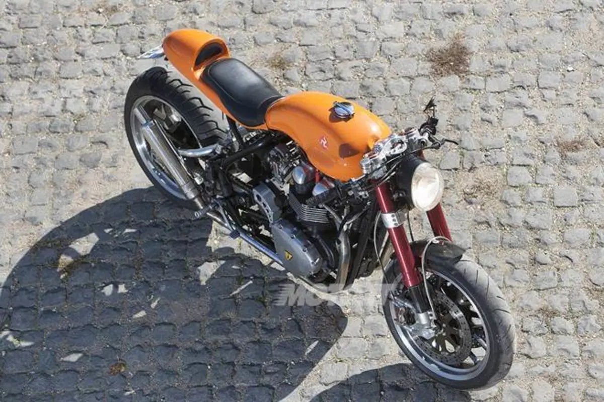 Le Strane di Moto.it: Triumph Bonneville T100