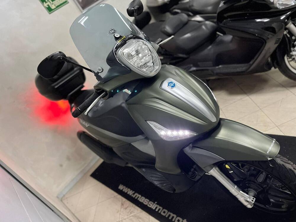 Piaggio Beverly 350 ABS (2016 - 20) (3)