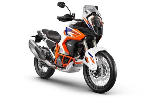 Si aggiorna così la KTM 1290 Super Adventure R 2023 (6)