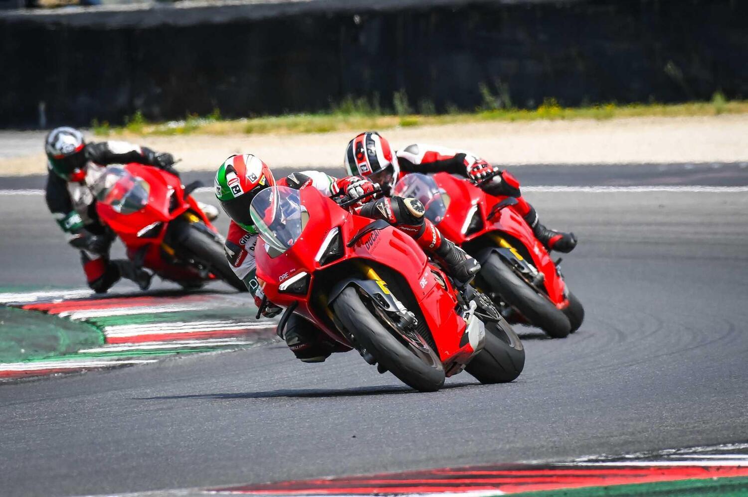 Ritornano le esperienze da sogno di Ducati: DRE Academy e DRE Travel Adventures 2023