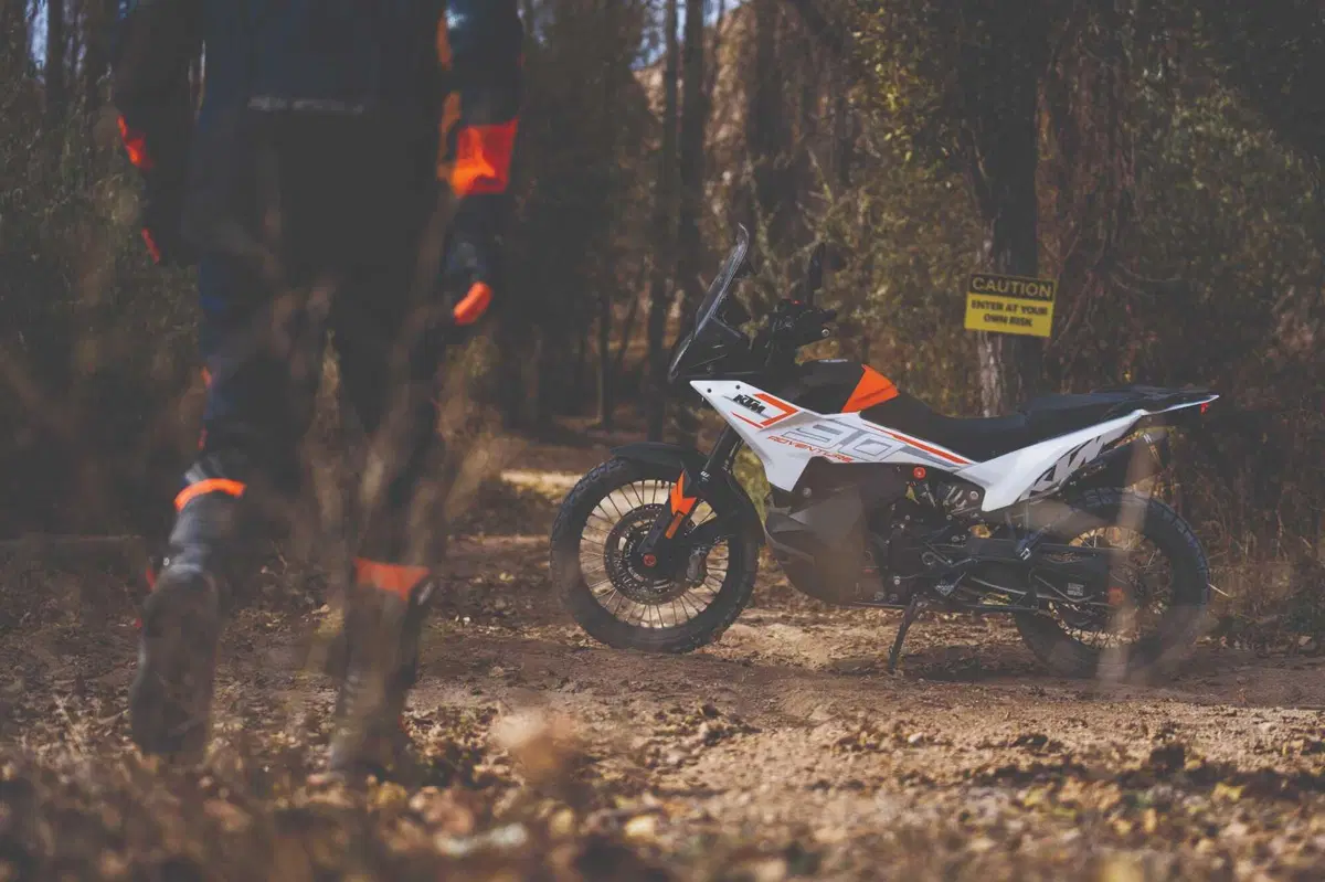 KTM annuncia i prezzi dell'intera gamma stradale 2023 (6)