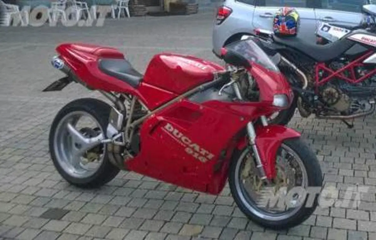 Le Belle e possibili di Moto.it: Ducati 916 (7)