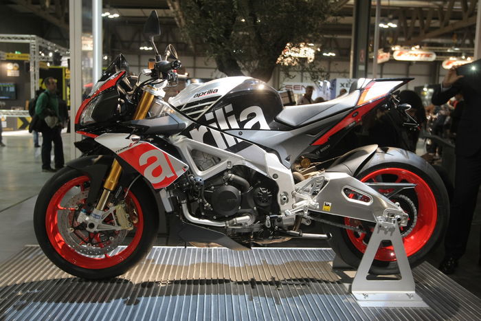 Aprilia Tuono V4 1100