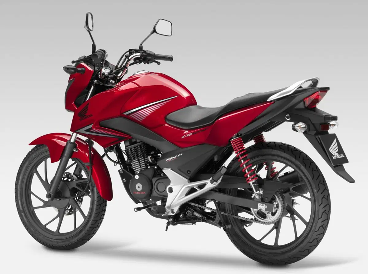 Honda CB125F: dichiara 51,3 km/l (4)
