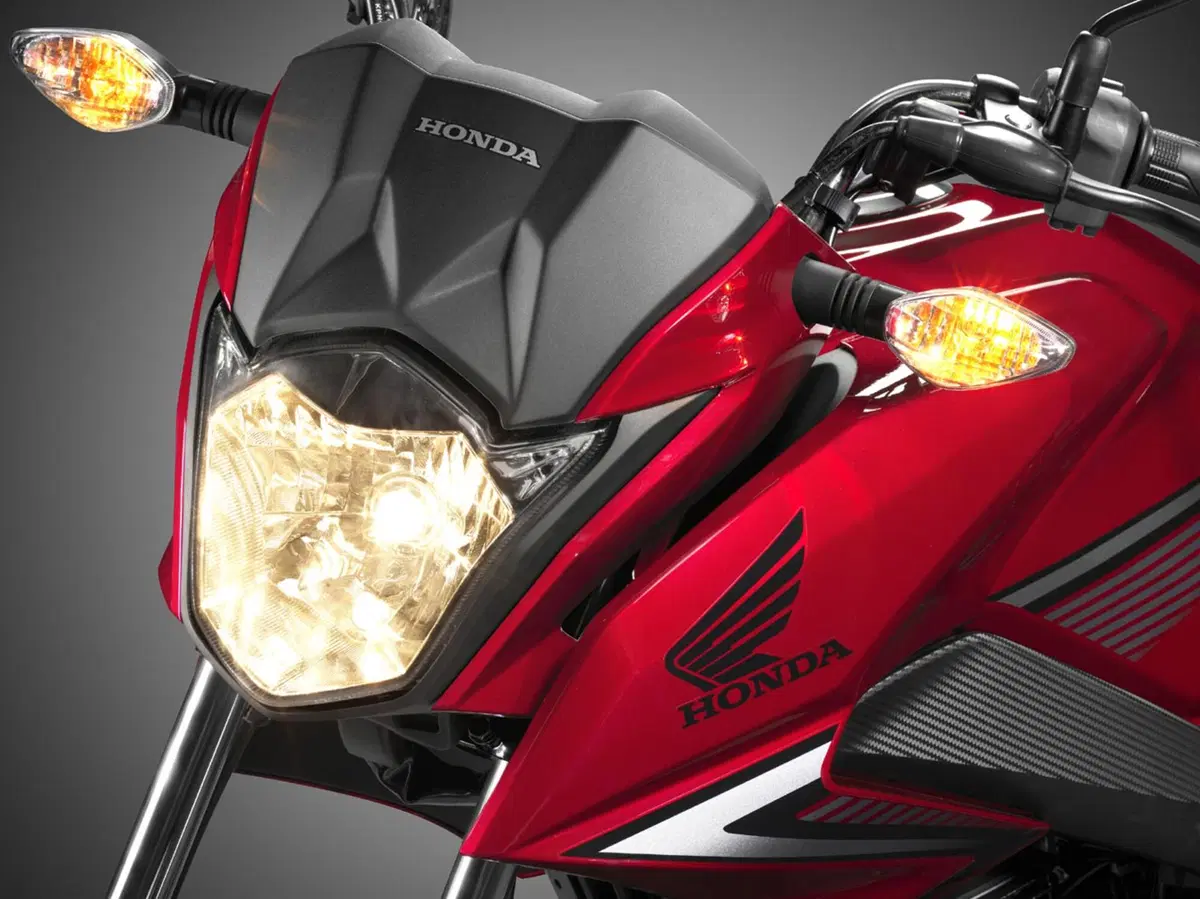 Honda CB125F: dichiara 51,3 km/l (5)