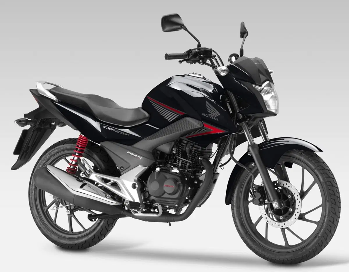 Honda CB125F: dichiara 51,3 km/l (7)