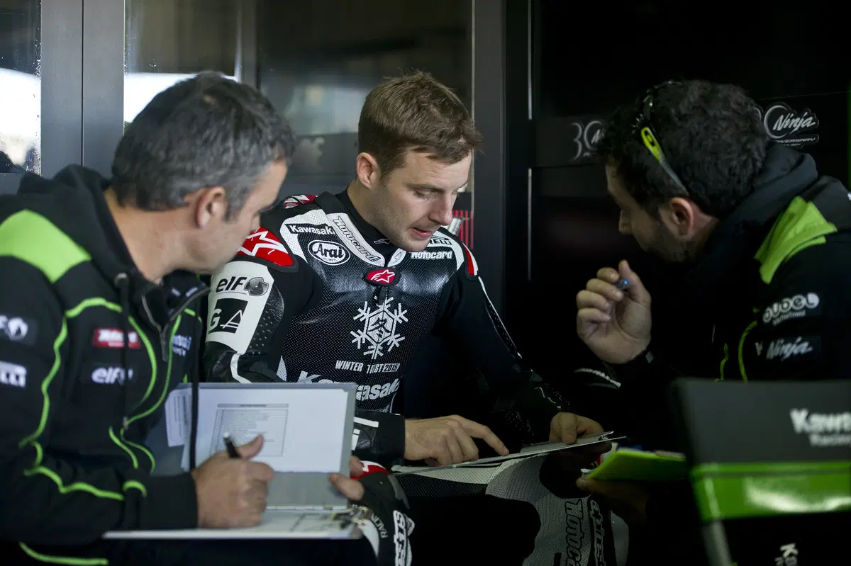 Superbike. Ducati chiude davanti a Kawasaki i primi test 2015 (6)