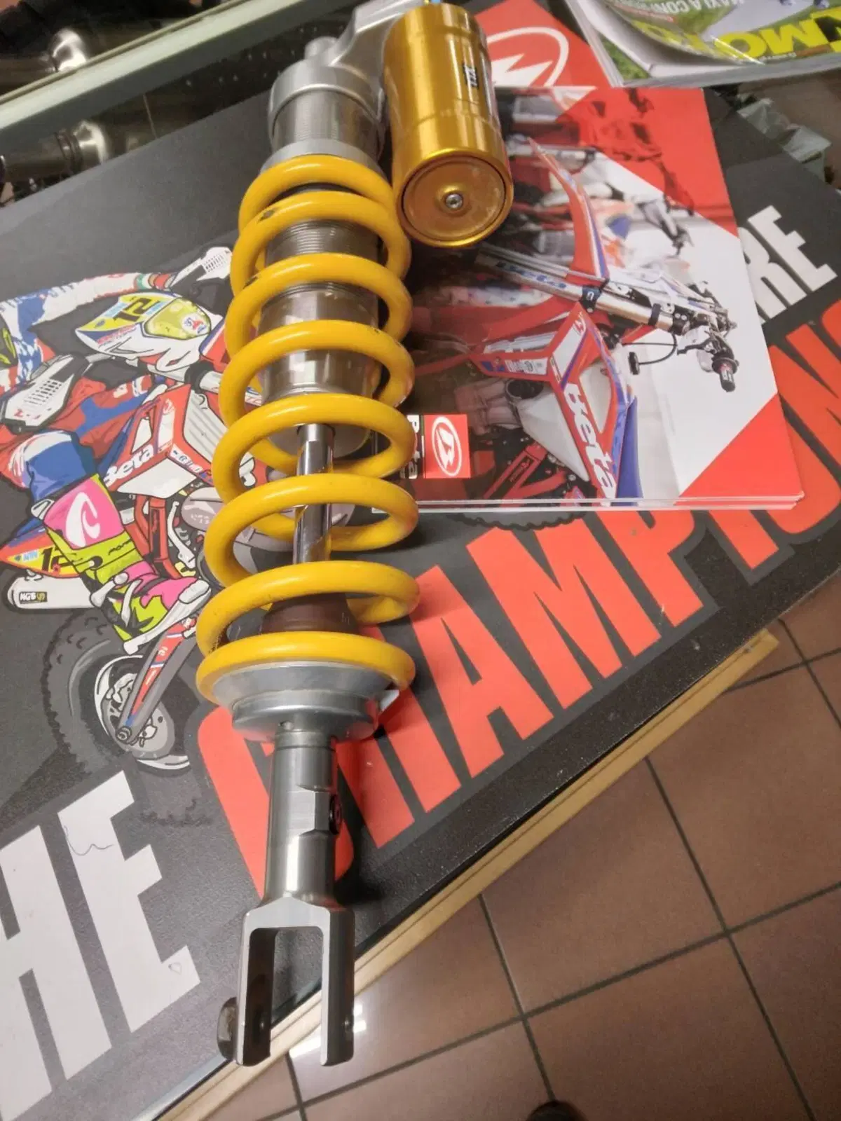 AMMORTIZZATORE OHLINS TTX Öhlins (3)