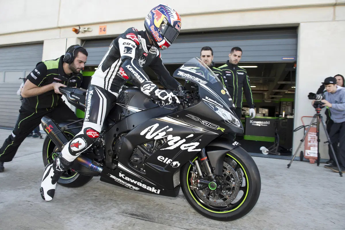 Superbike. Ducati chiude davanti a Kawasaki i primi test 2015 (7)