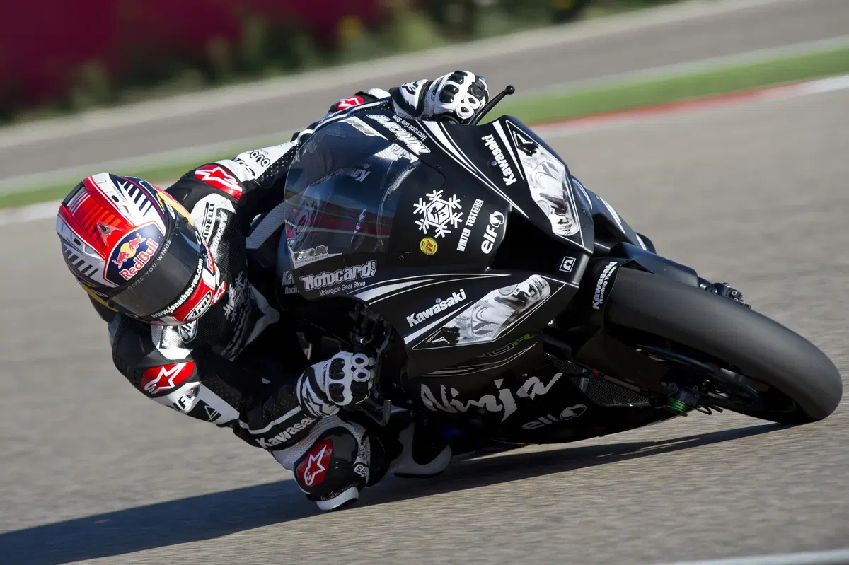 Superbike. Ducati chiude davanti a Kawasaki i primi test 2015 (10)