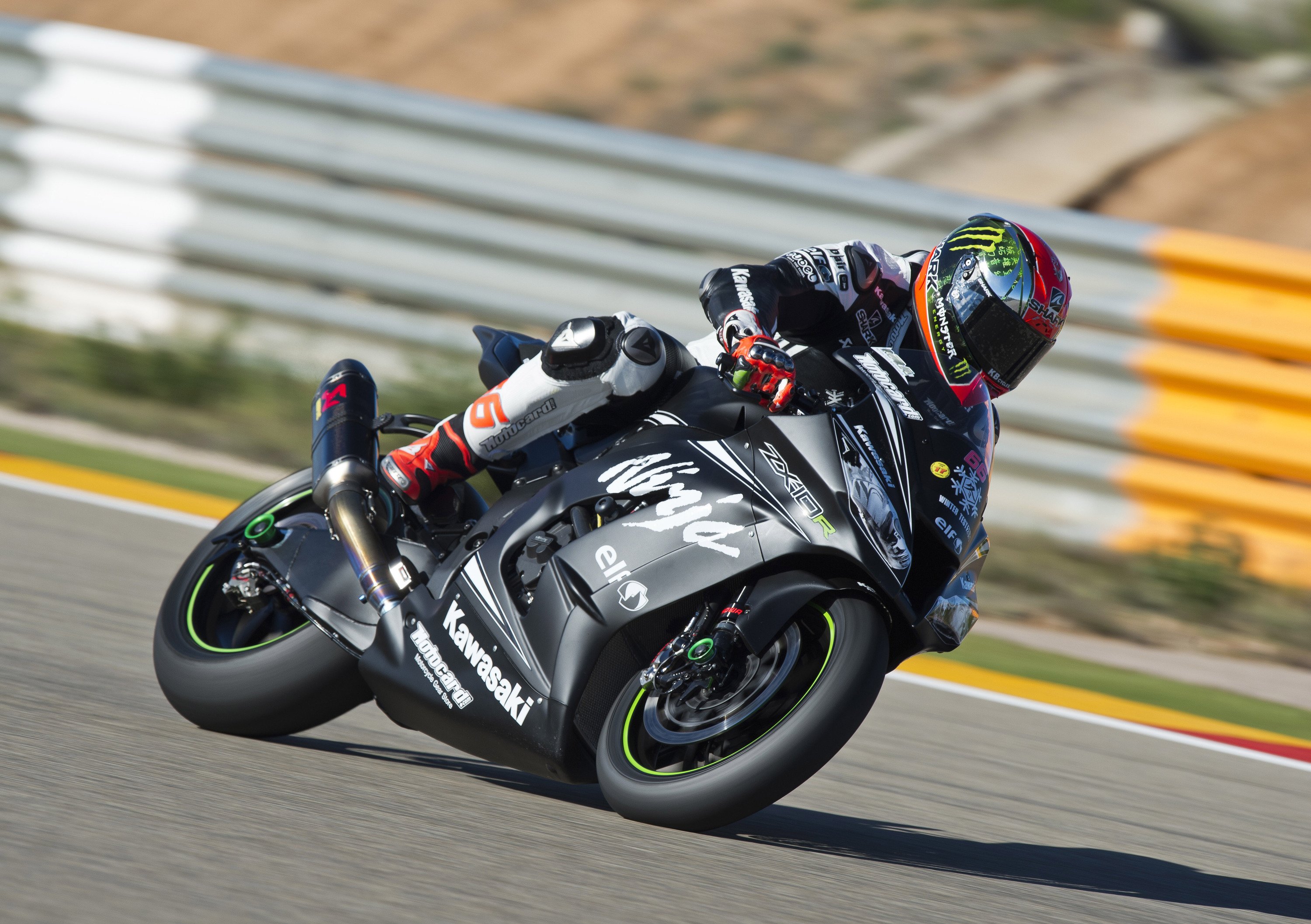 Superbike. Ducati chiude davanti a Kawasaki i primi test 2015