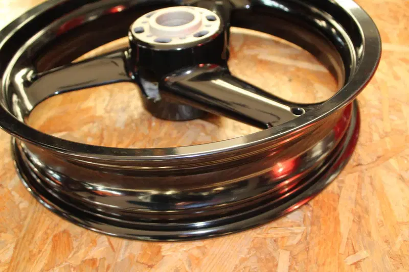 Ruota anteriore DUCATI 3 RAZZE (5)