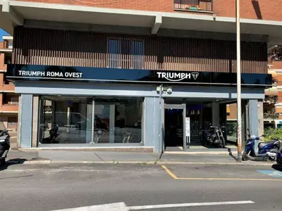 Triumph Roma Ovest 
