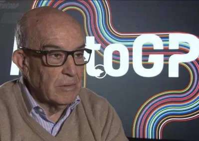 MotoGP. Carmelo Ezpeleta risponde alle critiche ed è convincente a metà 