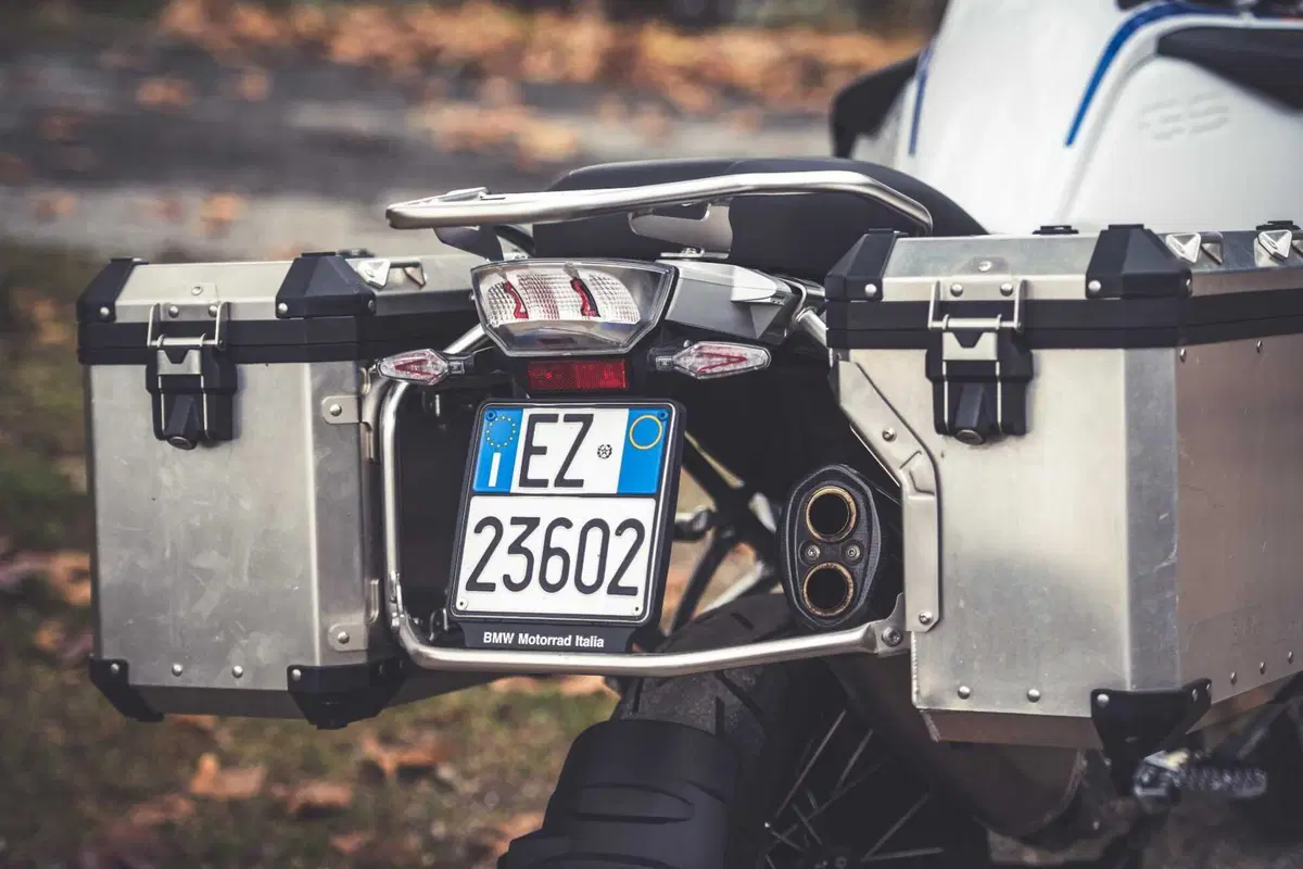 BMW R1250GS Adventure vs Triumph Tiger 1200 Rally Explorer [Video Prova] (17)