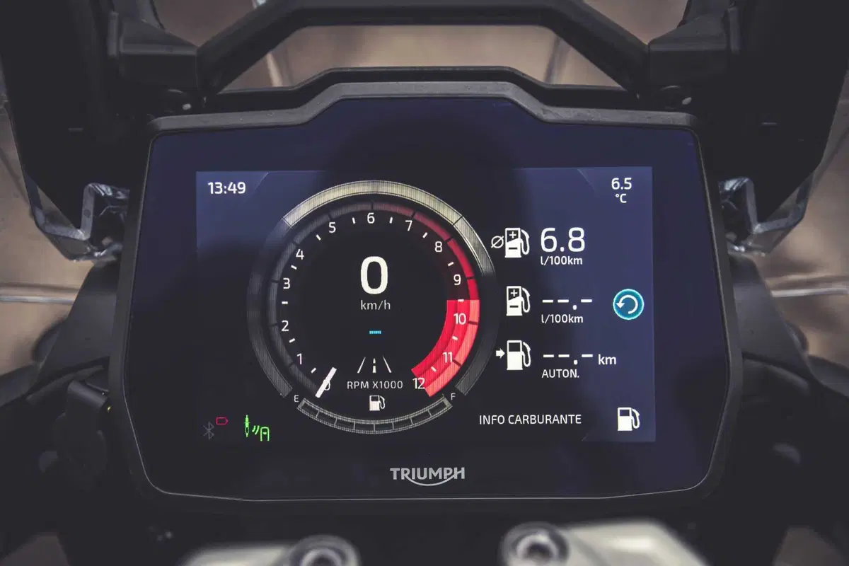 BMW R1250GS Adventure vs Triumph Tiger 1200 Rally Explorer [Video Prova] (4)
