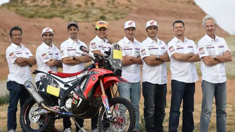 Martino Bianchi, HRC: 5 piloti e la moto nuova per l'obiettivo Dakar