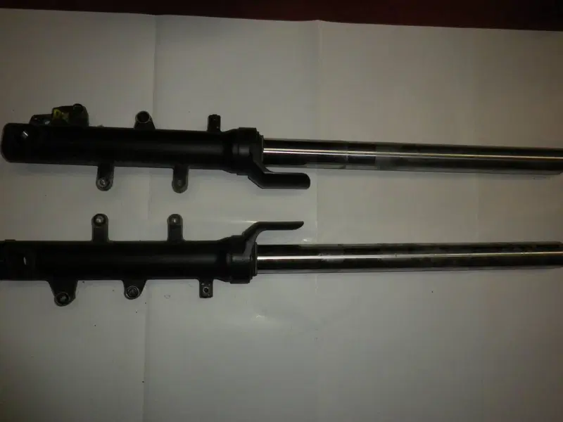 KYMCO XCITING 250/300/500 RICAMBI USATI ORIGINALI (16)