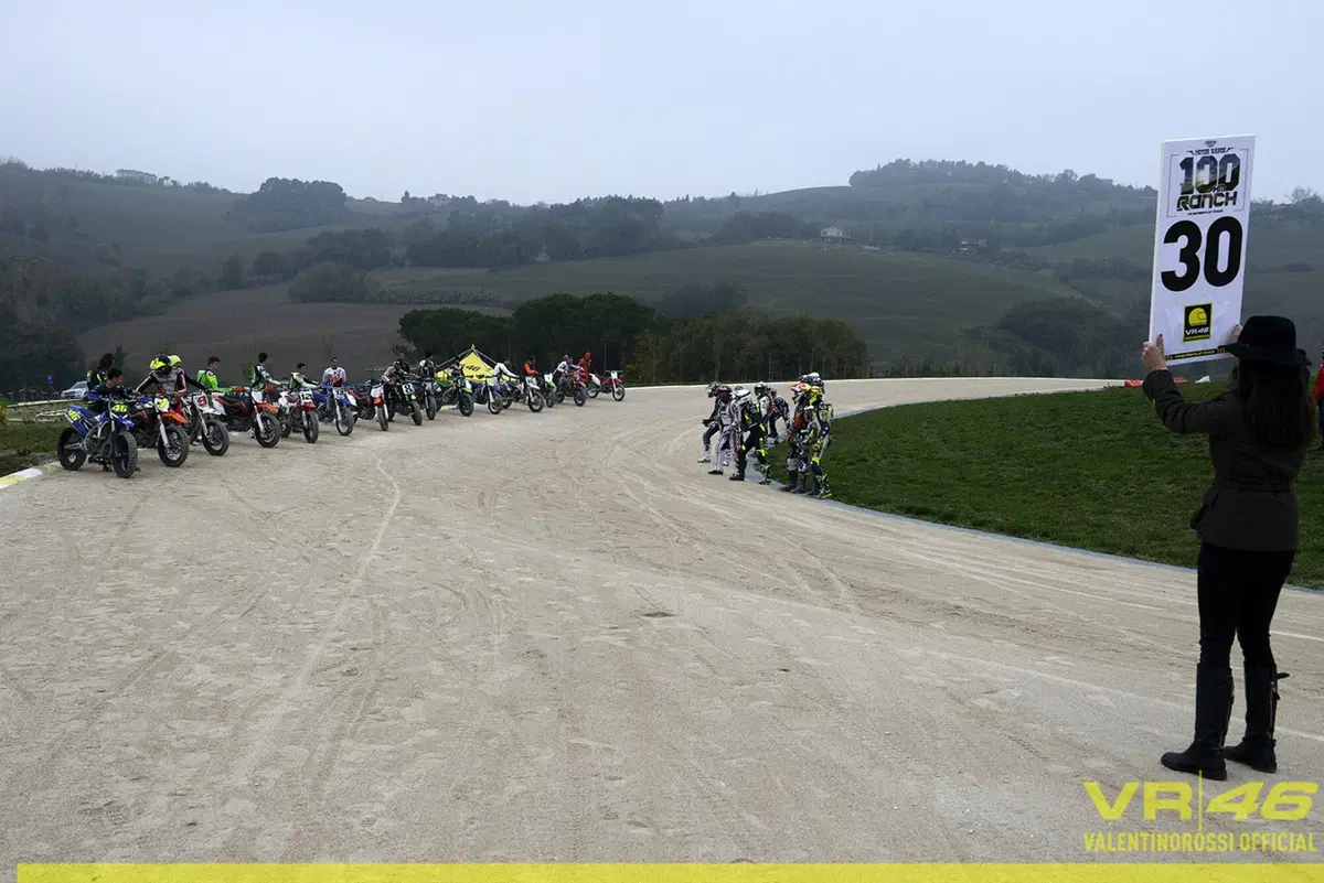 Rossi battuto sulla pista di casa da Bulega-Baldassarri (20)