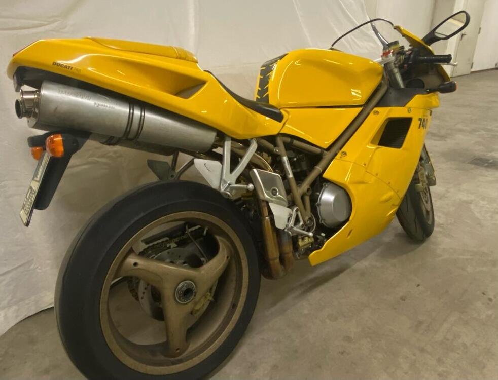 Ducati 748 Biposto (1998 - 03) (2)