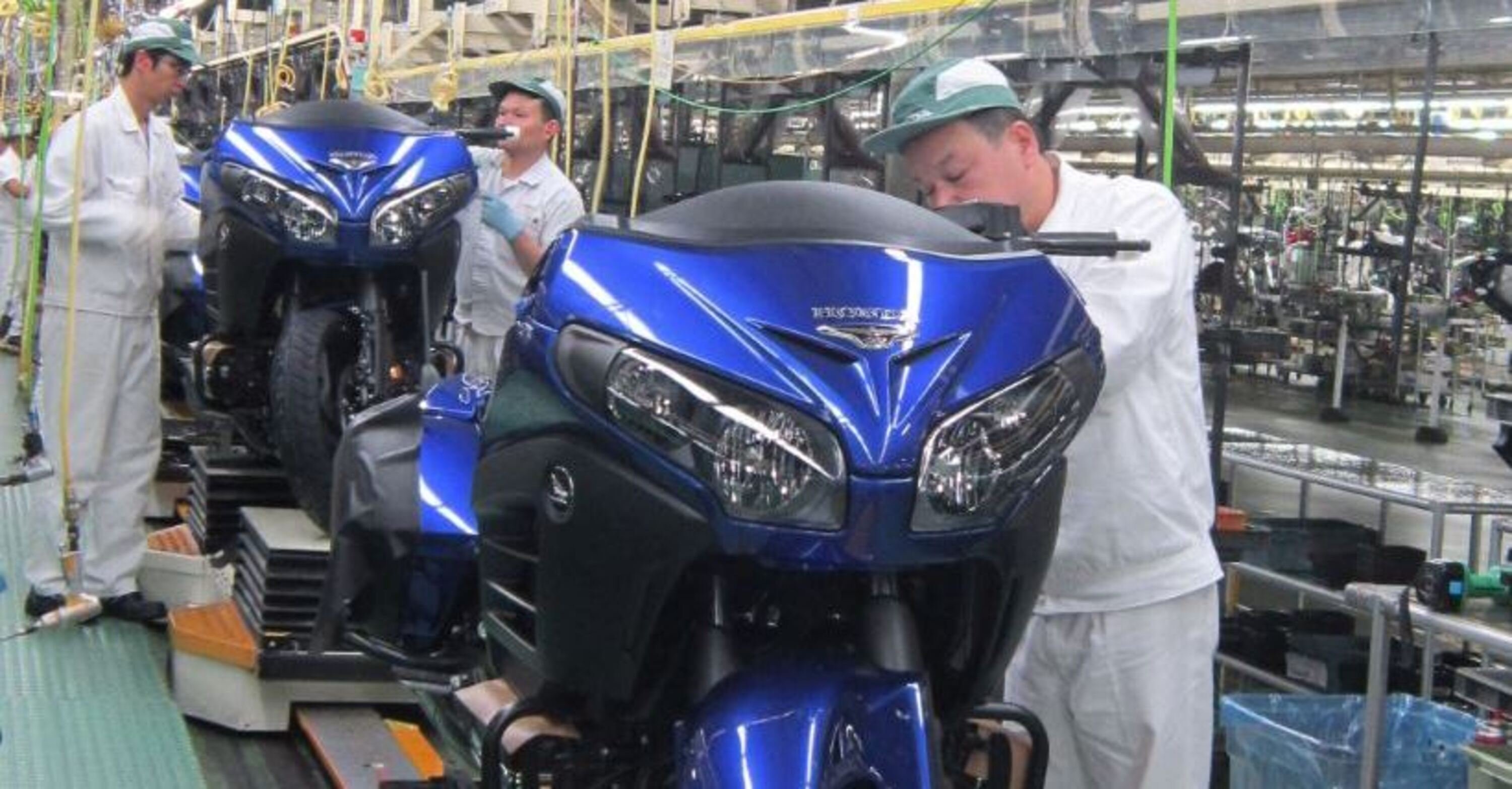 Honda festeggia il record di 300 milioni di moto prodotte